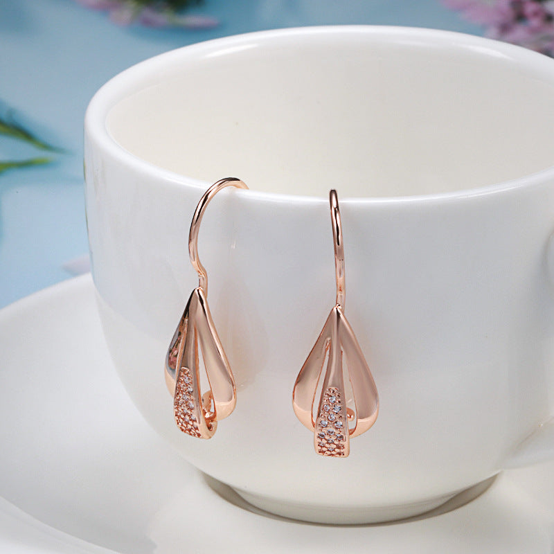Fashionable Korean Earrings with Rose Gold and Diamonds