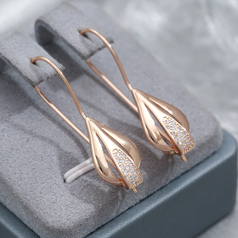 Fashionable Korean Earrings with Rose Gold and Diamonds